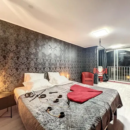 アパート Eros Sauna Prive Massage *